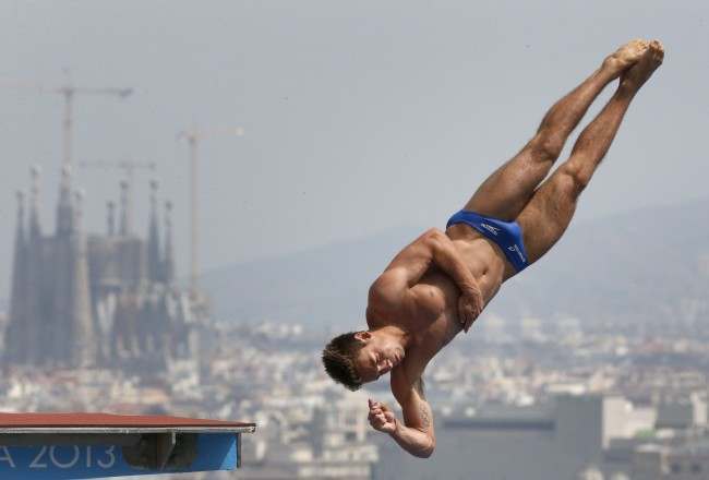 Anorak News Bisexual Tom Daley Inspires Nation To Go Searching For 120 Gay Footballers