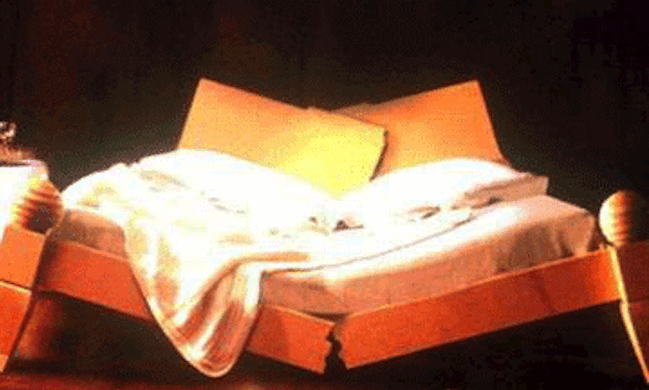 Anorak News Wife Sues Husband And Girlfriend For Breaking Her Bed